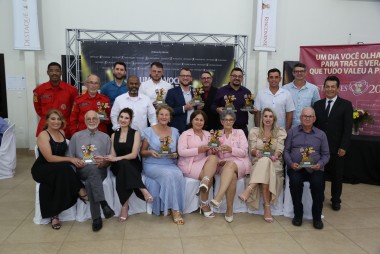 JI e JI News entregam premia&ccedil;&otilde;es aos Destaques Jaguarunenses 2024