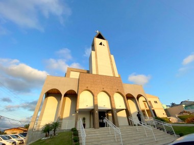 Diocese S&atilde;o Jos&eacute; de Crici&uacute;ma instala Par&oacute;quia Santa Rita de C&aacute;ssia