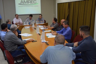 Prefeitos debatem a regionaliza&ccedil;&atilde;o do Procon