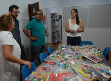 Mais de 300 kits de material escolar são distribuídos em Siderópolis