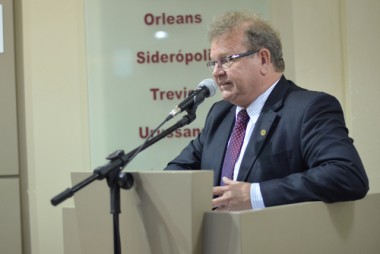 Prefeito de Sider&oacute;polis assume a presid&ecirc;ncia da AMREC