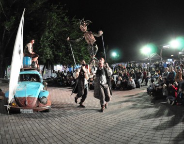 &ldquo;As Aventuras do Fusca a Vela&rdquo; na primeira noite do Festival na UNESC