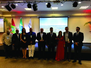 Futuro secret&aacute;rio da SDS participa de encontro com comitiva grega