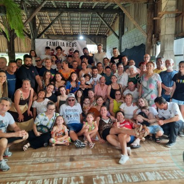 Fam&iacute;lia R&eacute;us realiza o 45&deg; Encontro com alegria e emo&ccedil;&atilde;o em Crici&uacute;ma (SC)