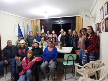 Reuni&atilde;o e comemora&ccedil;&atilde;o dos 17 anos da Fam&iacute;lia Feliz