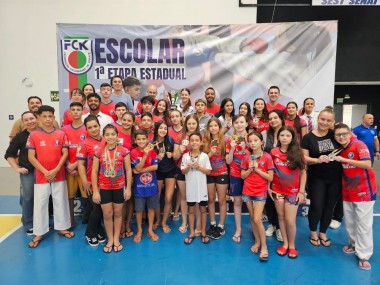 Karat&ecirc; de I&ccedil;ara (sSC conquista trof&eacute;u em etapa do Catarinense Escolar
