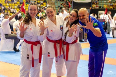 Equipe de Karat&ecirc; de I&ccedil;ara (SC) conquista a medalha de prata na Liga Mundial