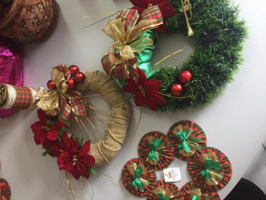 Artesanatos poder&atilde;o ser adquiridos na Feira de Natal da FAI