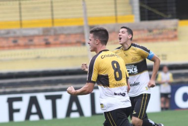 Sub-20 vence o Goi&aacute;s-GO no Majestoso pela S&eacute;rie B
