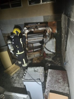 Corpo de Bombeiros combatem incêndio em residência em Balneário Rincão