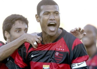 I&ccedil;ara ir&aacute; receber Sele&ccedil;&atilde;o do Flamengo em jogo beneficente