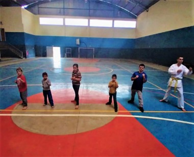 Funda&ccedil;&atilde;o Municipal de Esportes de I&ccedil;ara abre nova turma de karat&ecirc; 