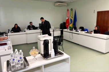 Mulher que envenenou ex-companheiro &eacute; condenada a 14 anos por Tribunal do J&uacute;ri 