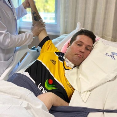 Familiares realizam Ped&aacute;gio Solid&aacute;rio para recupera&ccedil;&atilde;o de Alexandre Rossa