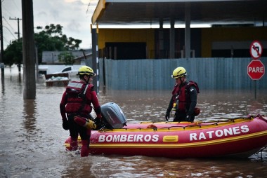 Pelo Estado: toda ajuda ser&aacute; necess&aacute;ria para reconstruir o Rio Grande do Sul