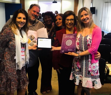Professora da Unesc recebe prêmio da Organização Pan-Americana da Saúde