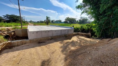 Bairro Ponta do Mato em I&ccedil;ara recebe duas novas pontes de concreto