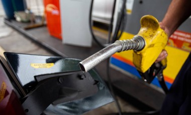 Gasolina comum sobe 7,79% em dois meses em Içara segundo pesquisa do Procon   