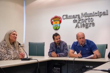 Comiss&atilde;o de Esporte aborda o Projeto Nadando pelos Cart&otilde;es Postais em RS