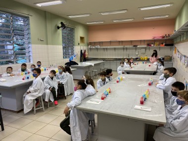 Quimicando Kids traz ensino da química de forma lúdica e divertida    