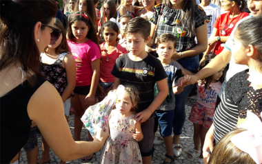 Associa&ccedil;&atilde;o Beneficente realiza P&aacute;scoa Feliz