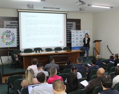 Procon Içara participa de palestra sobre importância dos Procons