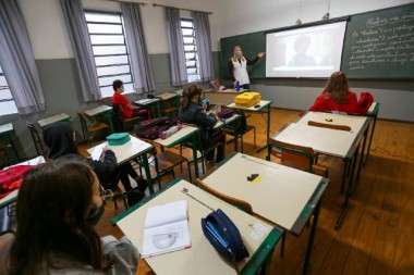Tire suas d&uacute;vidas sobre o reajuste da tabela do magist&eacute;rio em SC