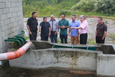Governo de I&ccedil;ara cobra provid&ecirc;ncias da Casan e da Aresc