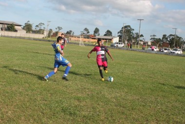 Campeonato Rinconense come&ccedil;a com m&eacute;dia de 5 gols