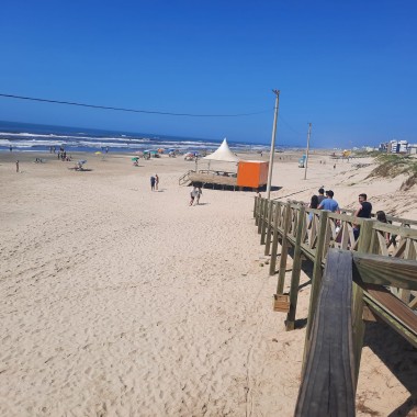 Virada de ano ser&aacute; de sol e temperaturas acima dos 30&deg;C;