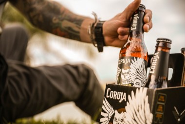 Coruja Rock Festival re&uacute;ne m&uacute;sica e gastronomia no Pub Saint Bier