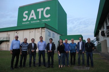 Comitiva do Minist&eacute;rio de Minas e Energia visita Centro Tecnol&oacute;gico da Satc
