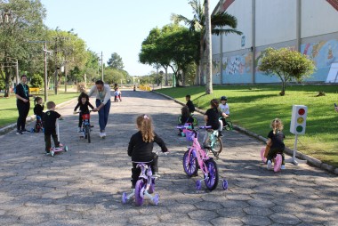 Atividades recreativas marcam Dia das Crianças no Colégio Satc 