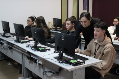 Programa Jovem Aprendiz da Satc Turvo oportuniza vagas para estudantes da regi&atilde;o