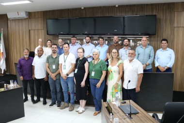 Secretaria de Agricultura de I&ccedil;ara (SC) &eacute; destaque na C&acirc;mara Municipal