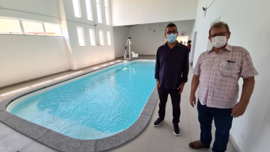 Inaugurada piscina térmica para tratamento de fisioterapia e saúde da terceira idade