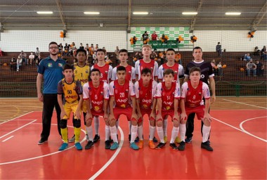 Equipe sub-15 Cocal do Sul/Coopercocal/Anjo Futsal garante 2&ordm; lugar na classifica&ccedil;&atilde;o 