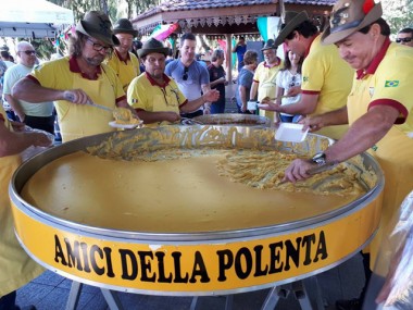 História e tradição marcam "Sabato in Piazza"