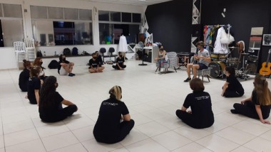 Escola Jonatas Joao transforma vidas atrav&eacute;s da arte em Cocal do Sul