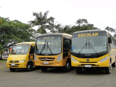 Confec&ccedil;&atilde;o de carteirinha do transporte escolar 