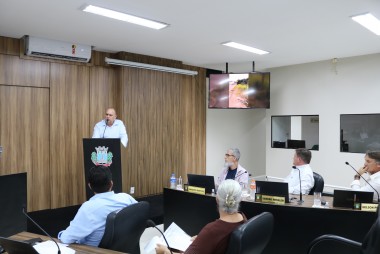 Falta de conserva&ccedil;&atilde;o de cal&ccedil;adas preocupa o vereador Baldissera