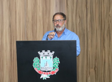 Vereador Cisquinho solicita reparos em vias p&uacute;blicas de I&ccedil;ara (SC)