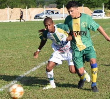 T&eacute;cnico do Bar&atilde;o destaca uni&atilde;o no vesti&aacute;rio e aposta nos contra-ataques