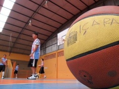 FMCE de Içara reativa formação de base no basquete