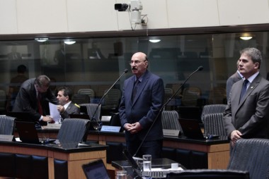 Deputados estaduais fecham a semana falando da Casan