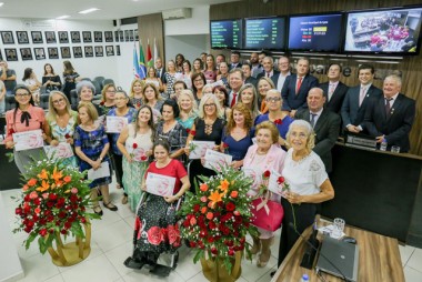 Dia Internacional da Mulher é lembrado pelo Legislativo Içarense