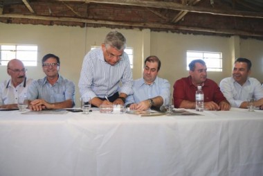 Vice-governador autoriza desassoreamento da Barra do Camacho