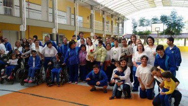 Apae de I&ccedil;ara participa de arraial solid&aacute;rio