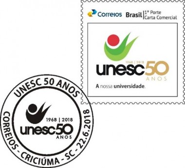 Unesc e Correios lançam o selo e carimbo dos 50 anos da Universidade