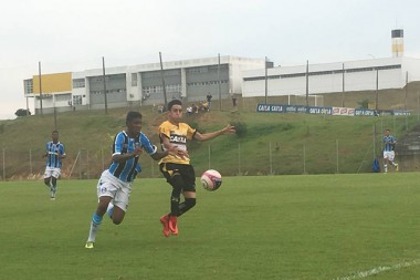 Sub-17 supera o Grêmio em jogo treino